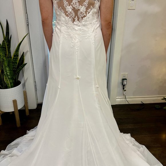 Alfredo Angelo Chiffon Wedding Dress Sweetheart Lace Applique Gown with … - Picture 6 of 14